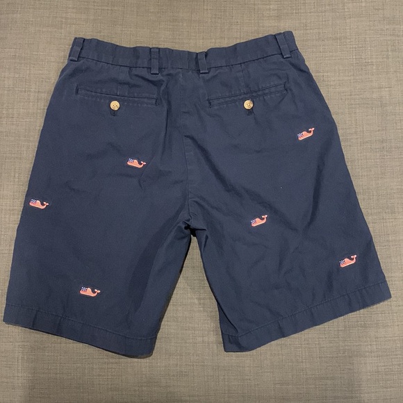 Vineyard Vines Navy American Flag Whales Men’s Shorts - Picture 4 of 4